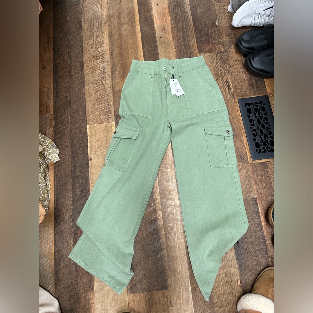 Cider brand cargo jeans size Medium